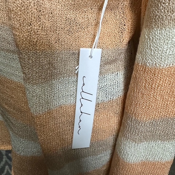 Callahan Peach and White Striped Top - Picture 3 of 9